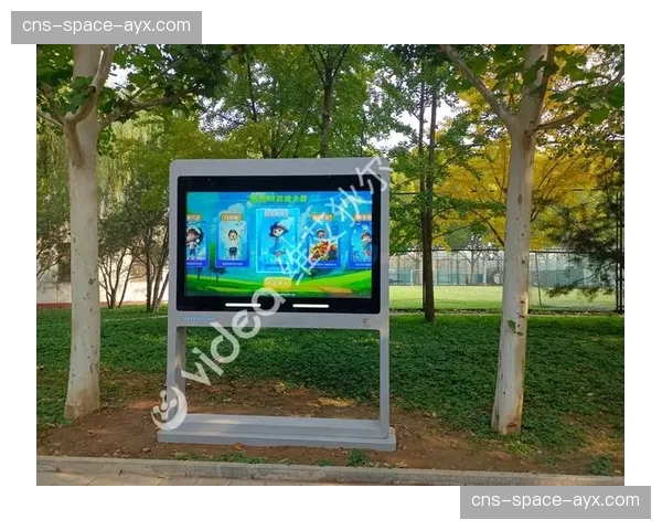 特写：一场雨战后，智慧草坪监测系统如何指导养护工作