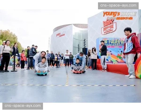 “全民足球节”活动在全国十余城市启动，前国脚参与指导