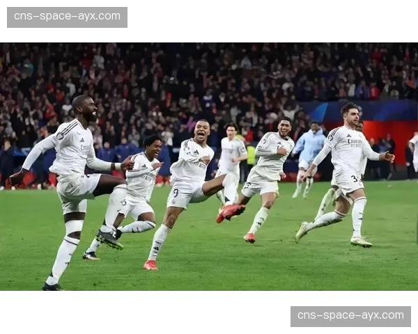 VAR争议再起：皇马对阵拜仁关键判罚引发赛后讨论